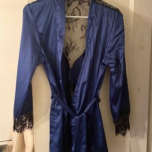 Lace satin blue/black robe